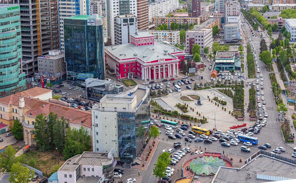 Хотын эдийн засаг ба хөрөнгө оруулалтын гацаа